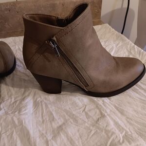 Light Taupe Ankle Boots with Textured Leather and Side Zipper